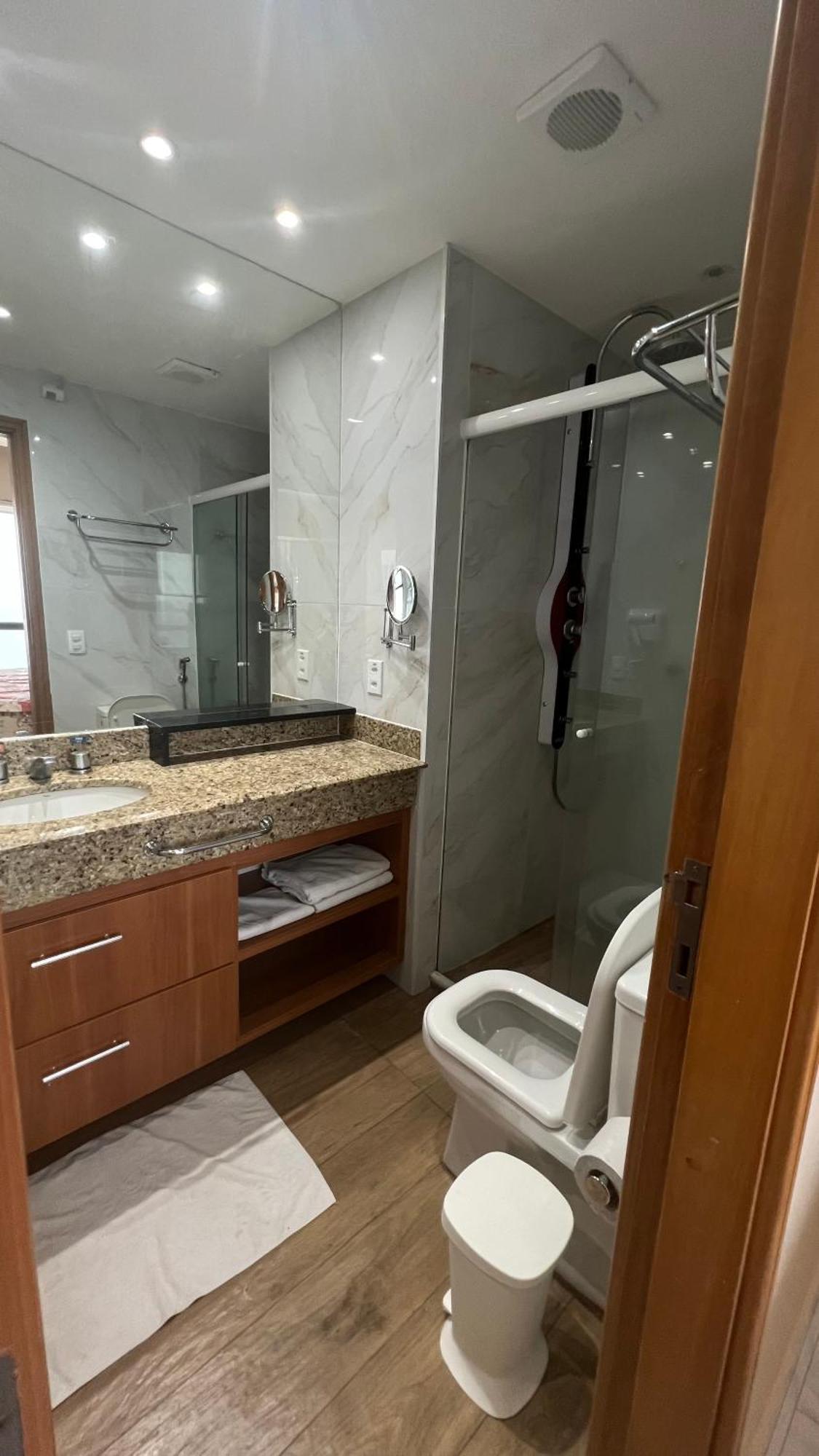 Flat No Condominio Do Edificio Tropical Executive E Residence Com Vista Para O Rio 马瑙斯 外观 照片